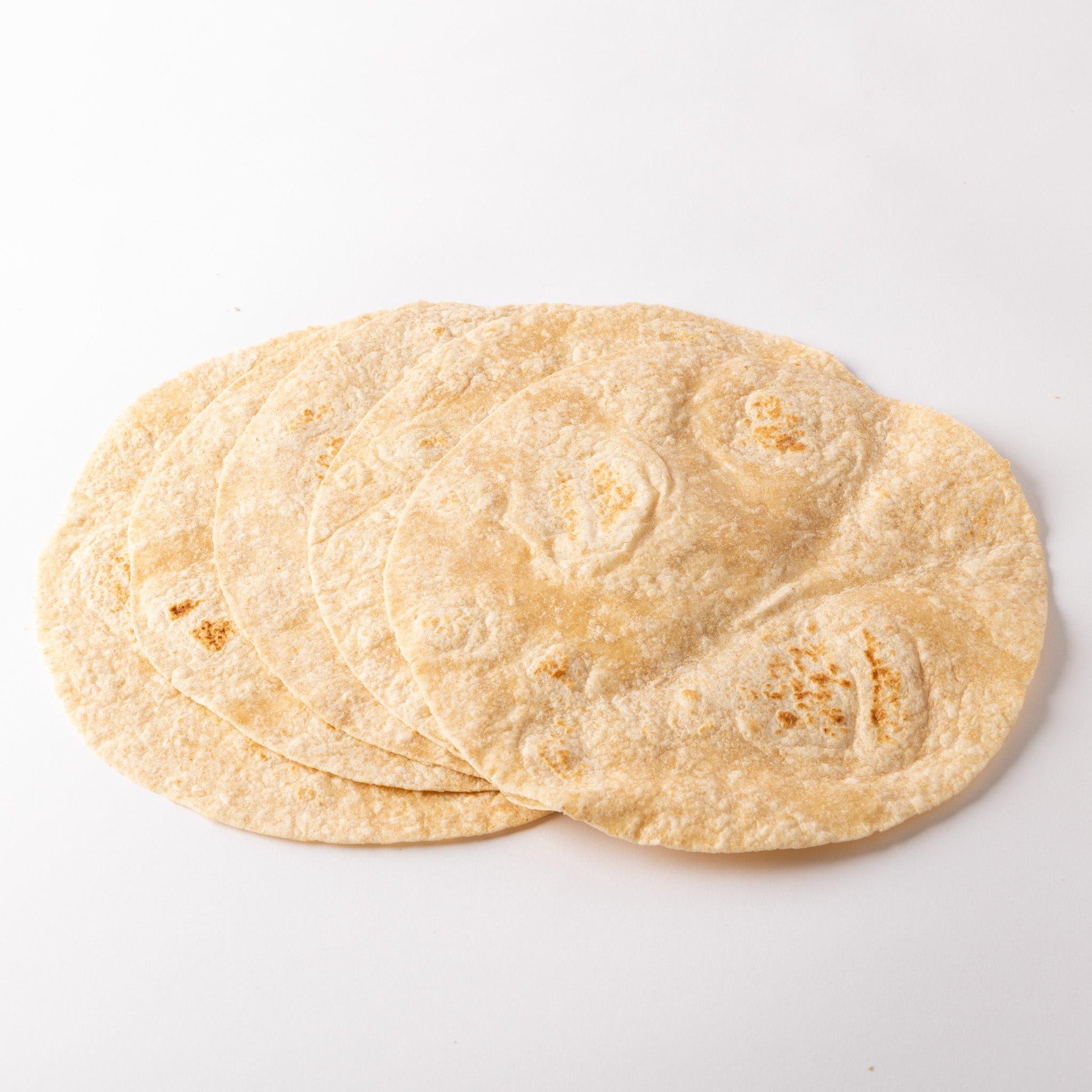 Tortilla bread made with non-genetically modified flour ( 5 pcs ) خبز التورتيلا بطحين غير معدل وراثيا ٥ حبات
