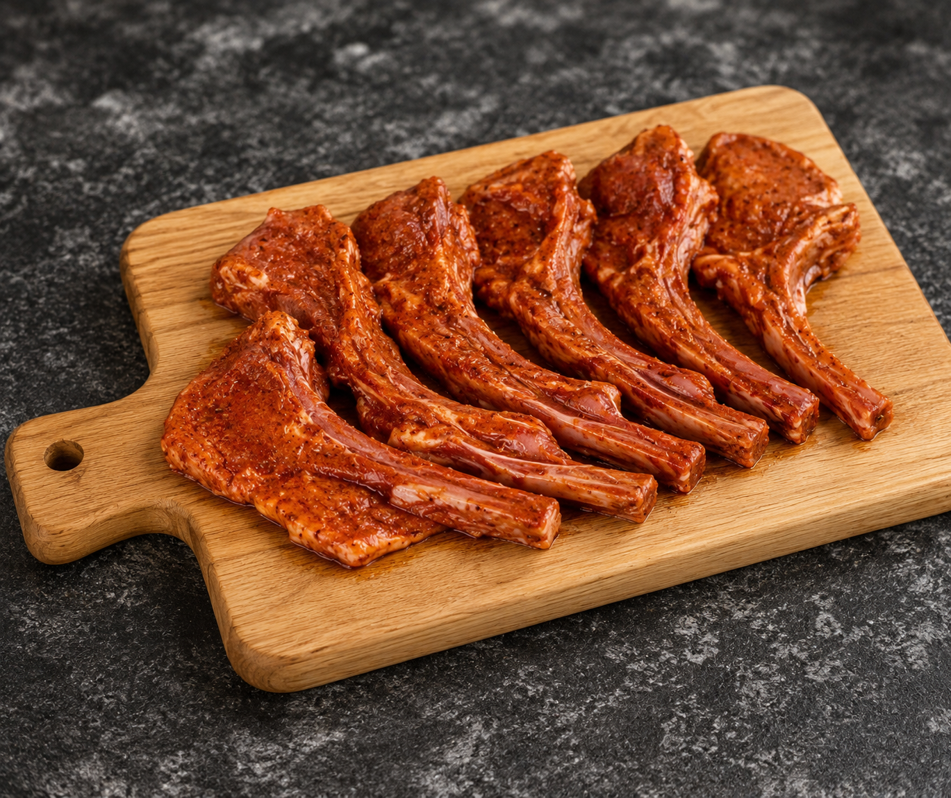 Premium fresh Lamb Chops Marinated with Sea Salt 500 grams شرائح لحم ضأن فاخرة متبلة بملح البحر